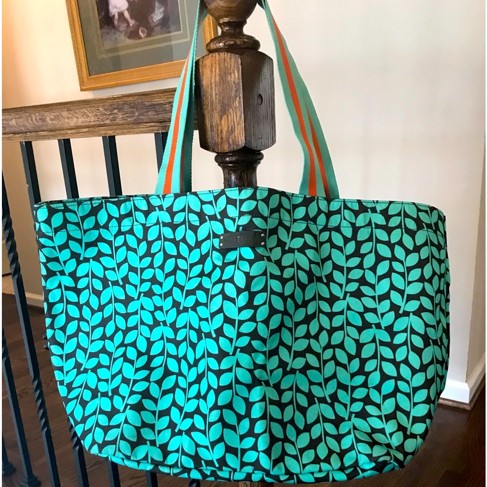 🤩Vera Bradley Large Canvas Tote🤩